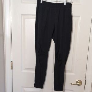 Fabletics Black Athletic Pants With Pockets. Nearly New! Jogger Ankles